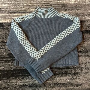 WILD FABLE Mock Neck Cropped Boxy Pull-Over Sweater